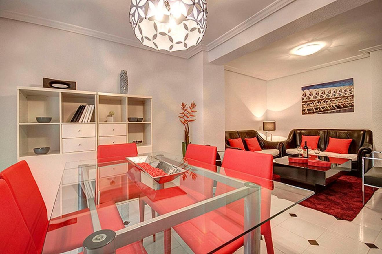 Beds & Breaks Danna Apartment Valencia Luaran gambar